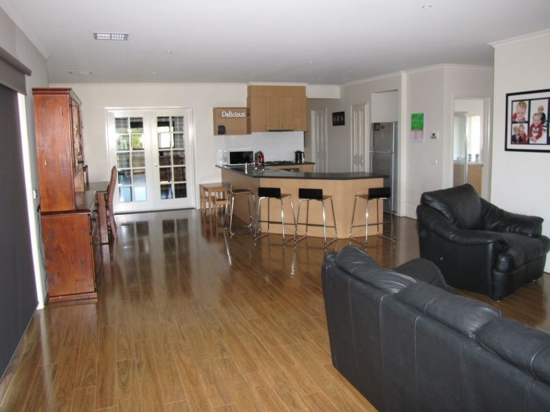 50 Pineridge Road, Moe South VIC 3825