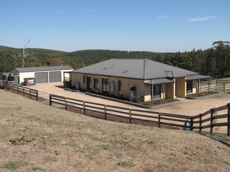 50 Pineridge Road, Moe South VIC 3825