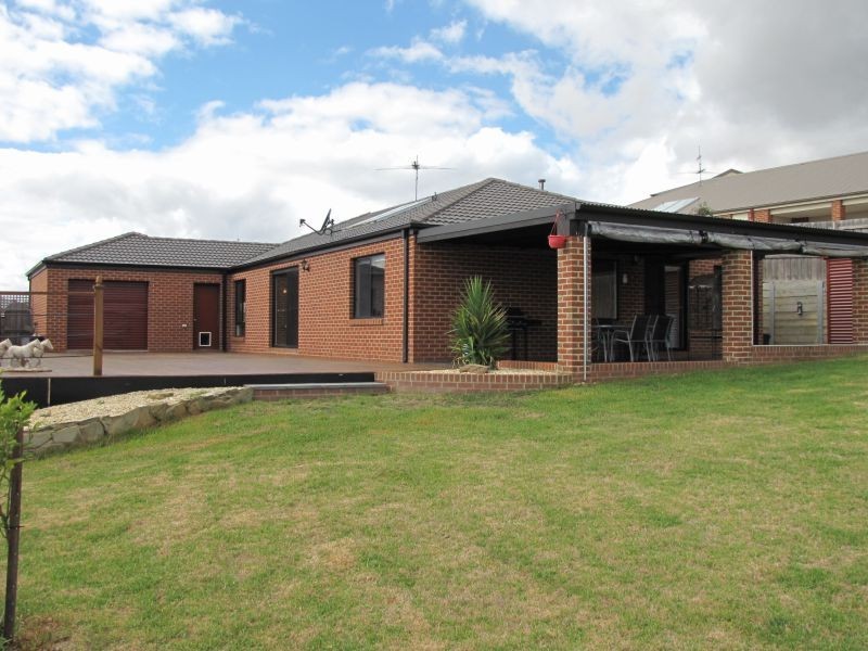 10 Ashlyn Parade, Moe VIC 3825