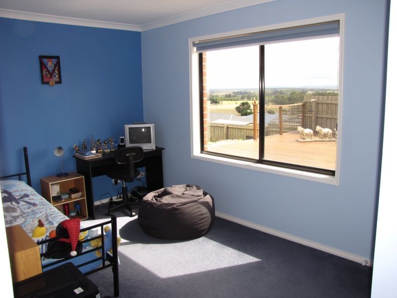 10 Ashlyn Parade, Moe VIC 3825