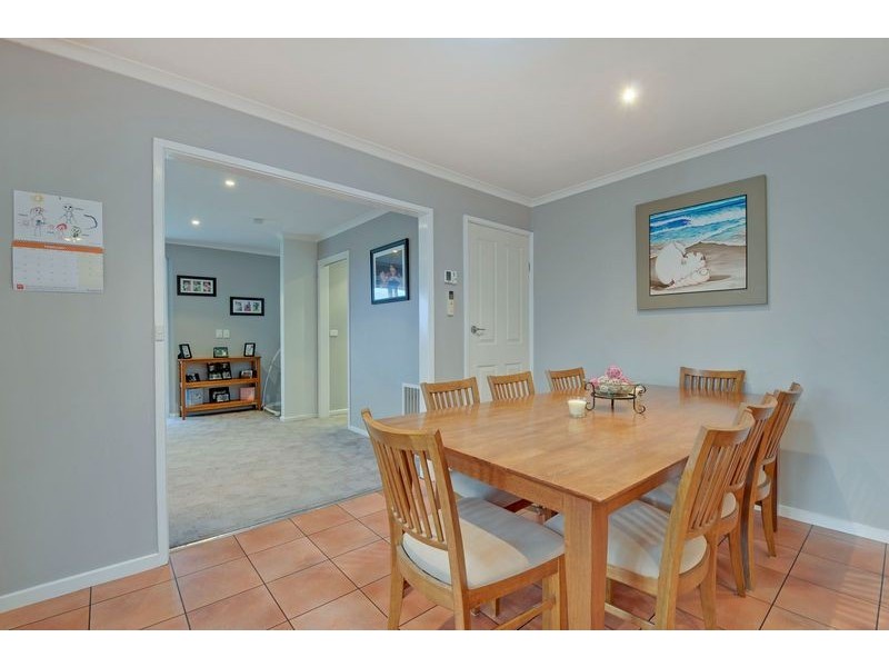 30 Scorpio Drive, Moe VIC 3825