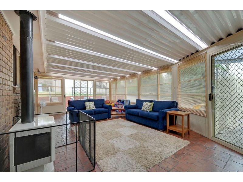 30 Scorpio Drive, Moe VIC 3825