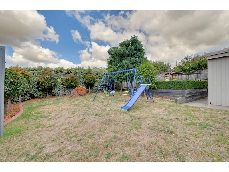 30 Scorpio Drive, Moe VIC 3825