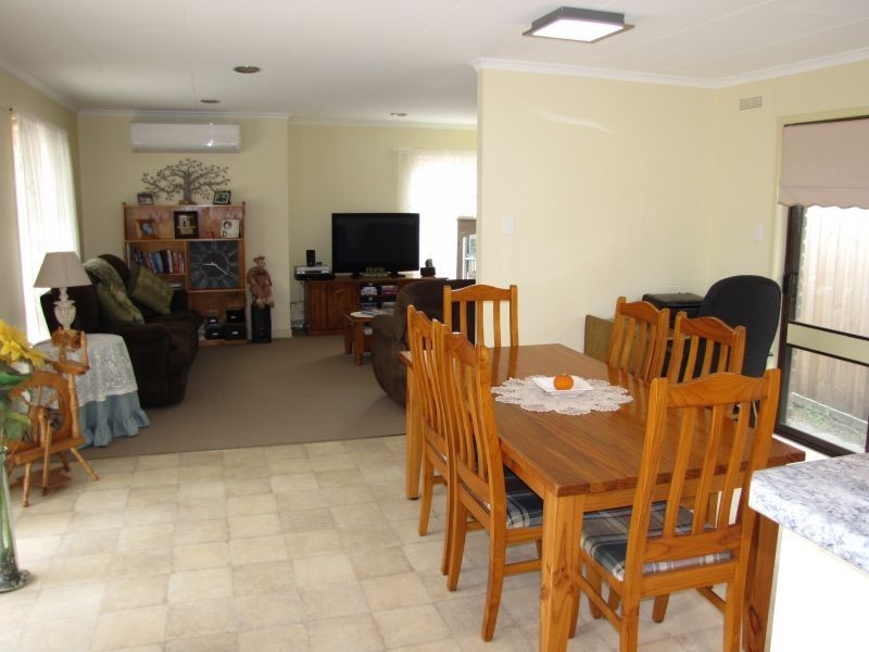 10 Griffin Street, Moe VIC 3825