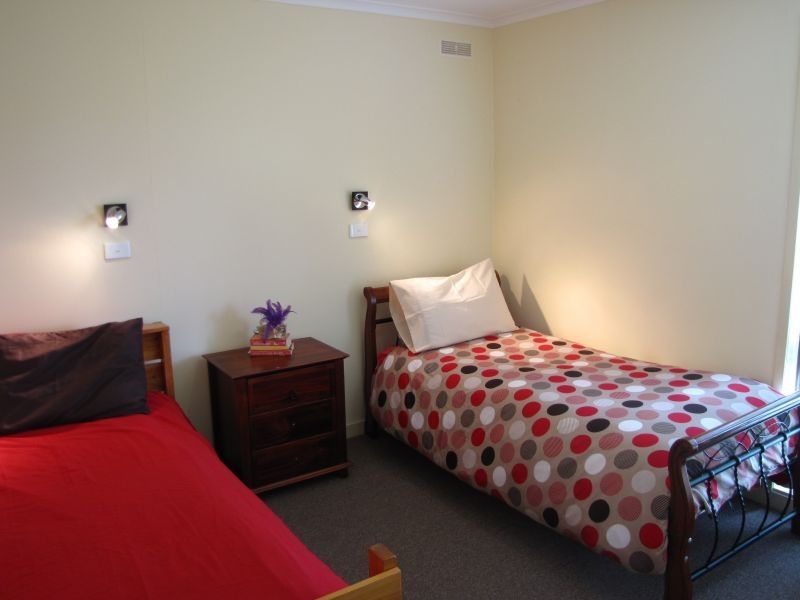 10 Griffin Street, Moe VIC 3825