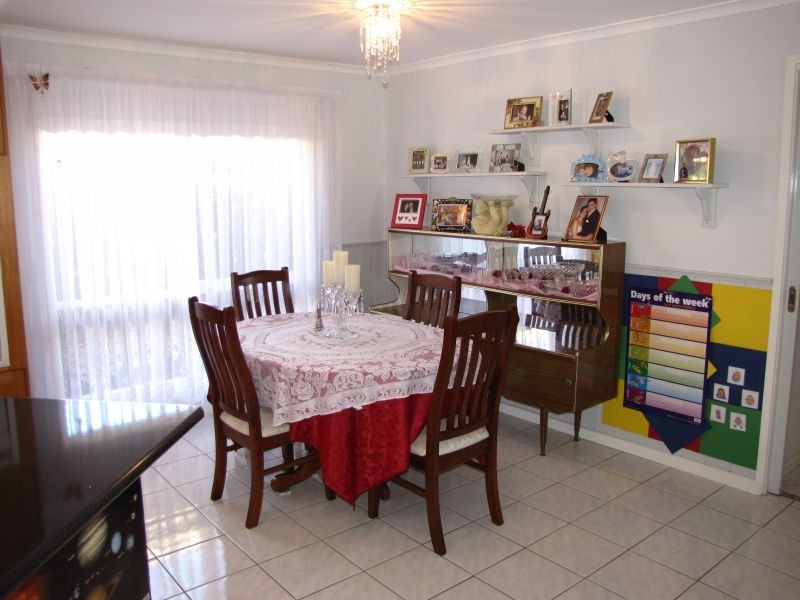 11 Barton Street, Newborough VIC 3825