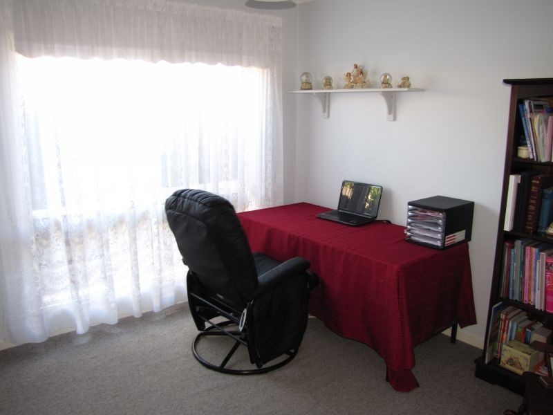 11 Barton Street, Newborough VIC 3825