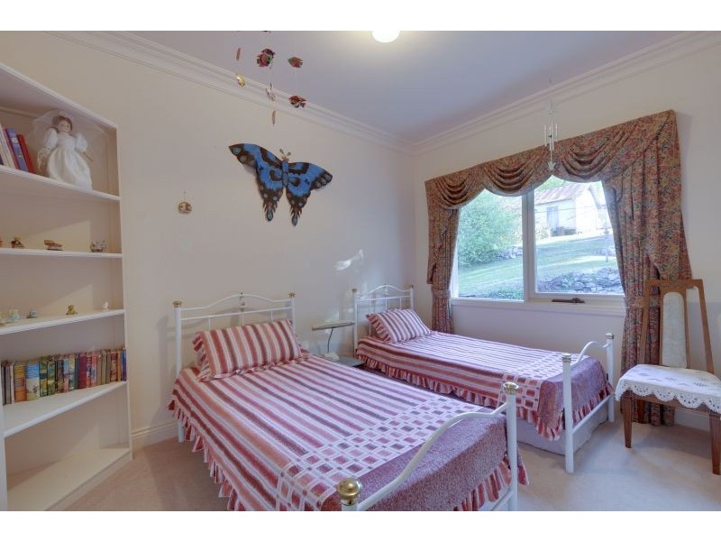 109-113 Haunted Hills Road, Newborough VIC 3825