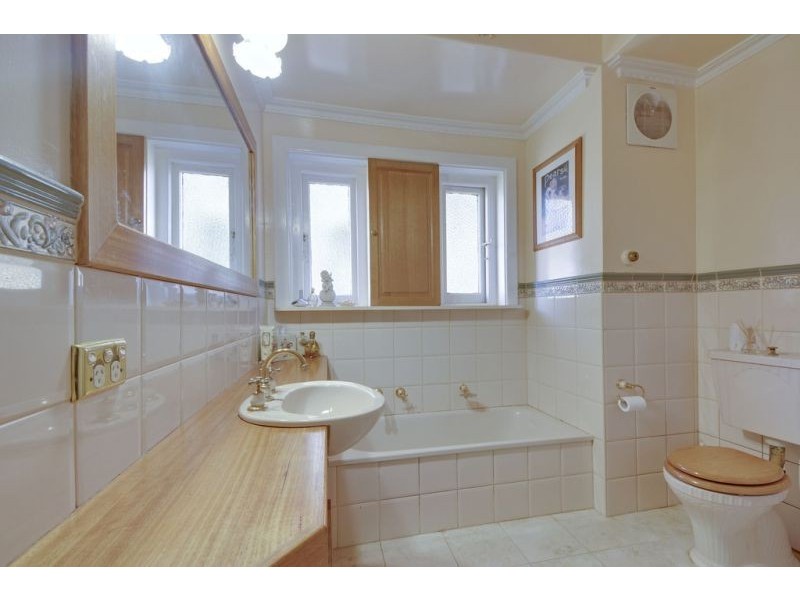 26-28 Abbott Street, Moe VIC 3825