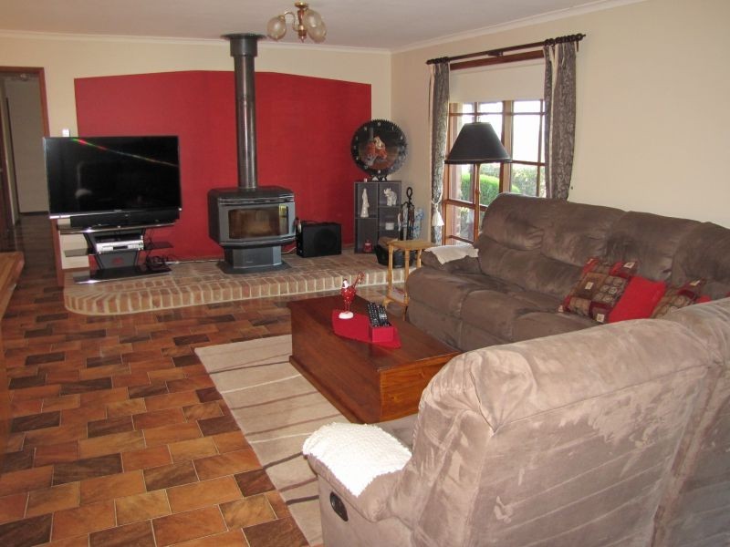 19 Genaro Road, Moe South VIC 3825