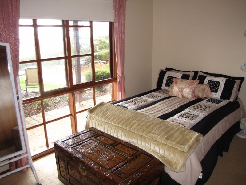 19 Genaro Road, Moe South VIC 3825