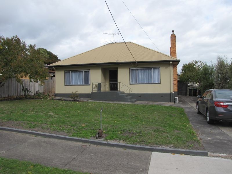 15 William Street, Newborough VIC 3825