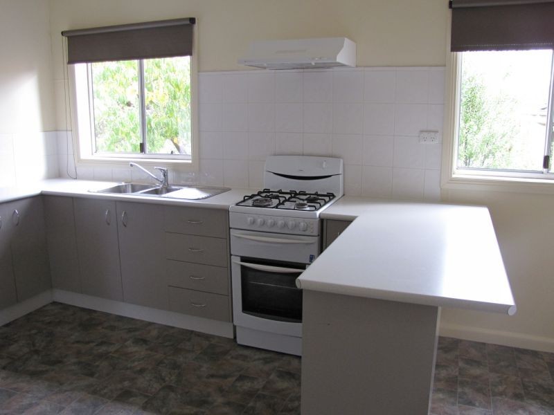 15 William Street, Newborough VIC 3825