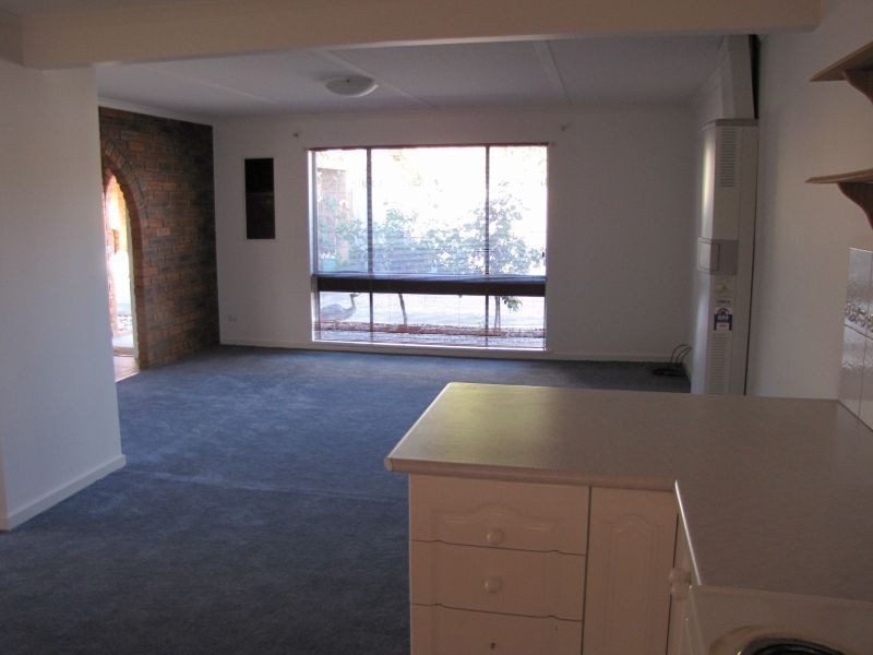 2/1 Hunter Street, Moe VIC 3825