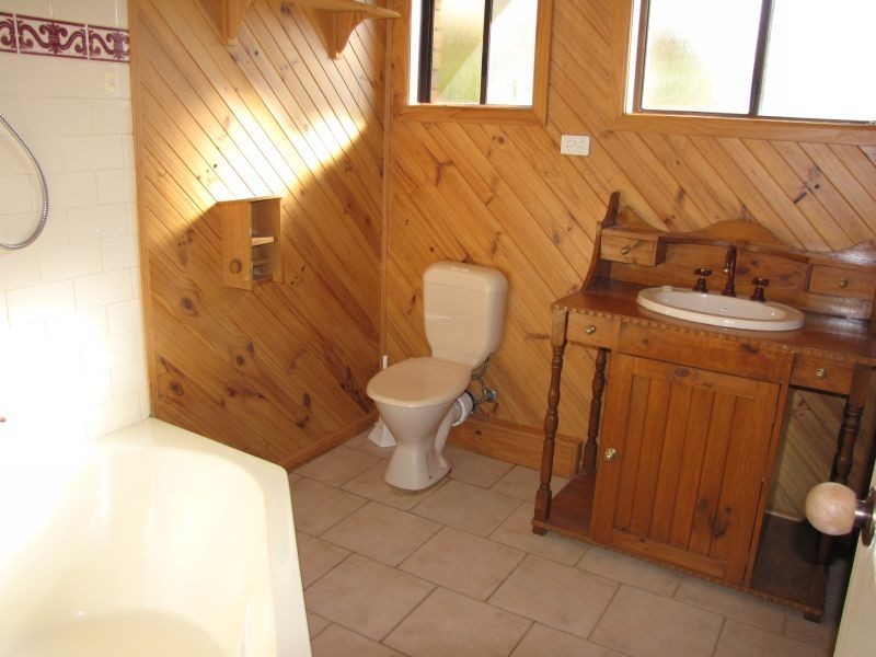 2/1 Hunter Street, Moe VIC 3825