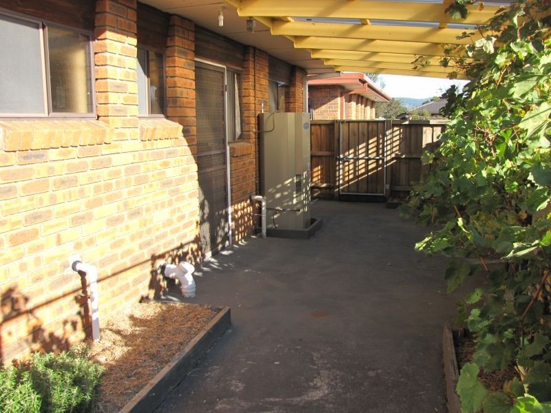 2/1 Hunter Street, Moe VIC 3825