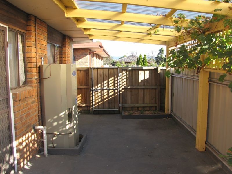 2/1 Hunter Street, Moe VIC 3825