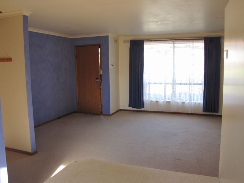 2/29 Railway Crescent, Moe VIC 3825