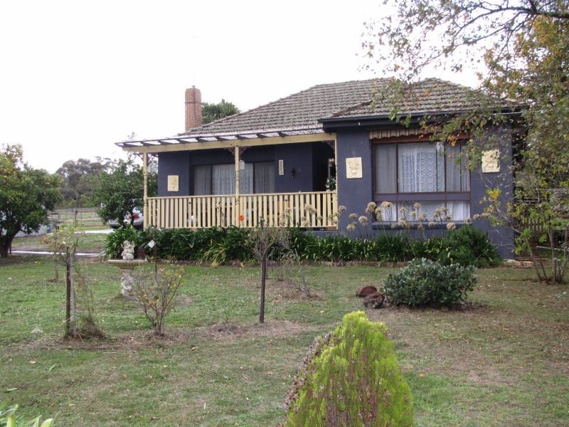 4 Borrmans Street, Moe VIC 3825