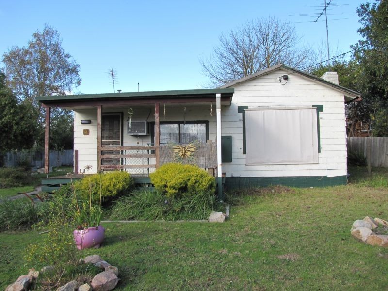 26 Murray Road, Newborough VIC 3825
