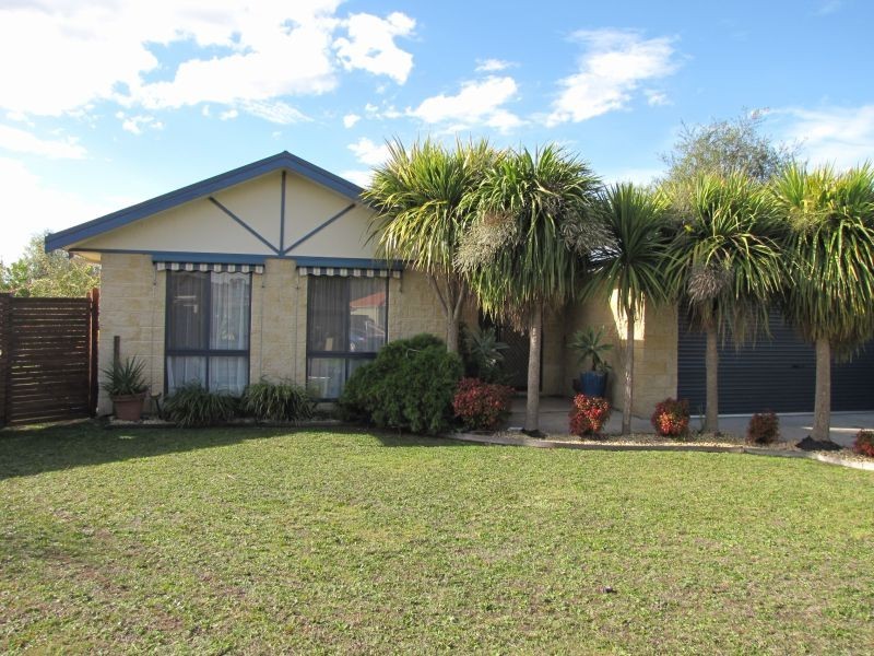 11 Crombe Court, Newborough VIC 3825