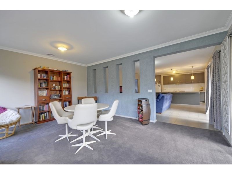 9 Harrison Boulevard, Newborough VIC 3825