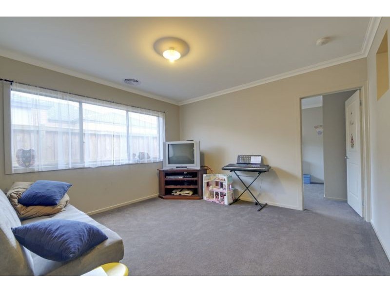9 Harrison Boulevard, Newborough VIC 3825