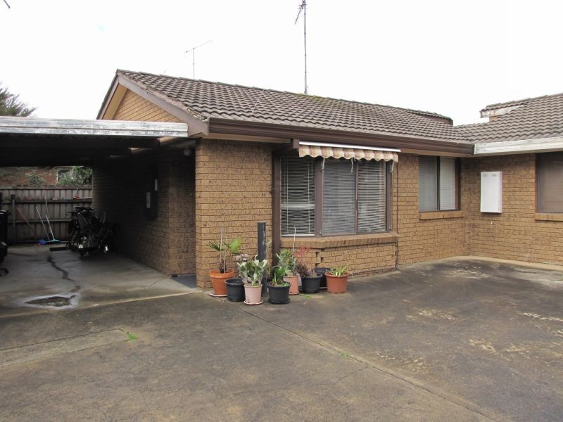 2/4 O’Reilly Court, Moe VIC 3825