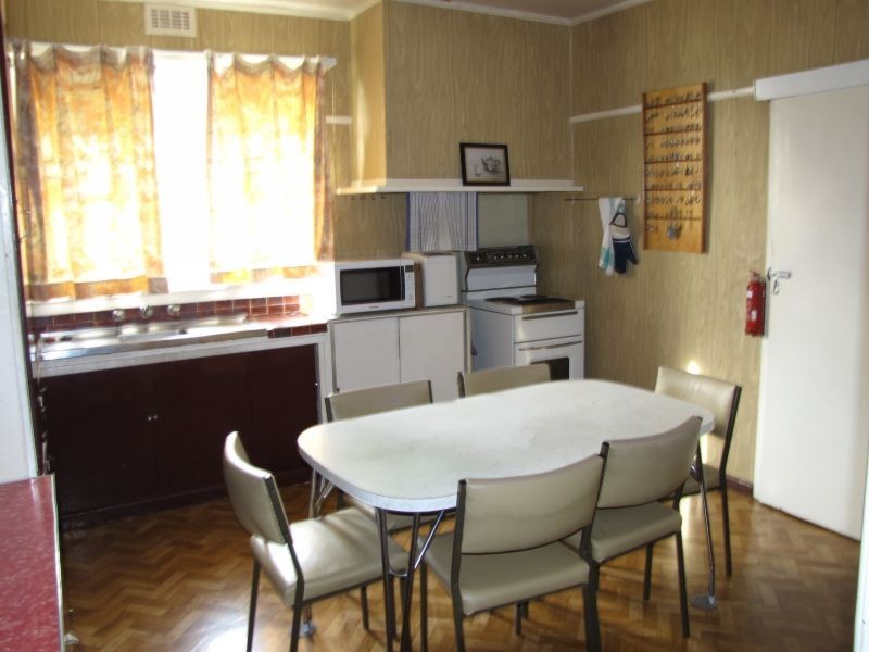 17 Elizabeth Street, Moe VIC 3825