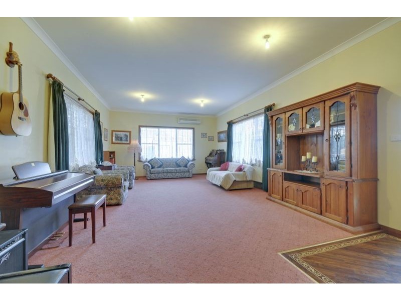 15 Langford Street, Moe VIC 3825