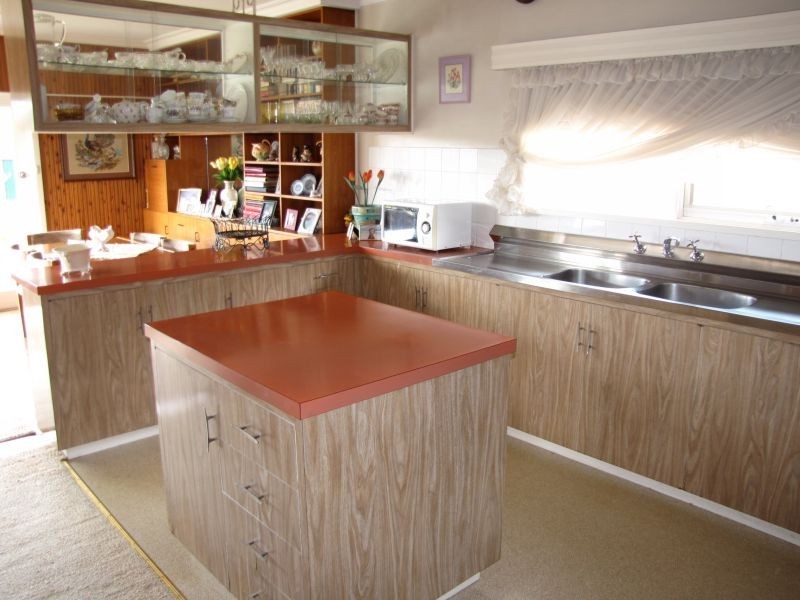 19 Ford Avenue, Newborough VIC 3825