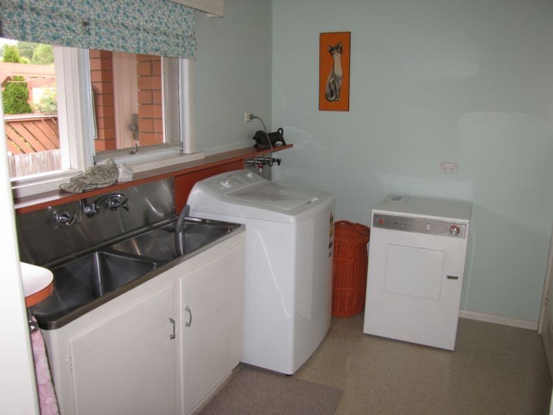 19 Ford Avenue, Newborough VIC 3825