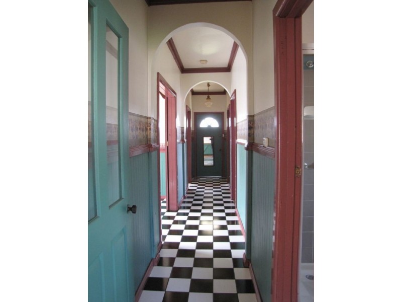 12 Bruce Street, Moe VIC 3825