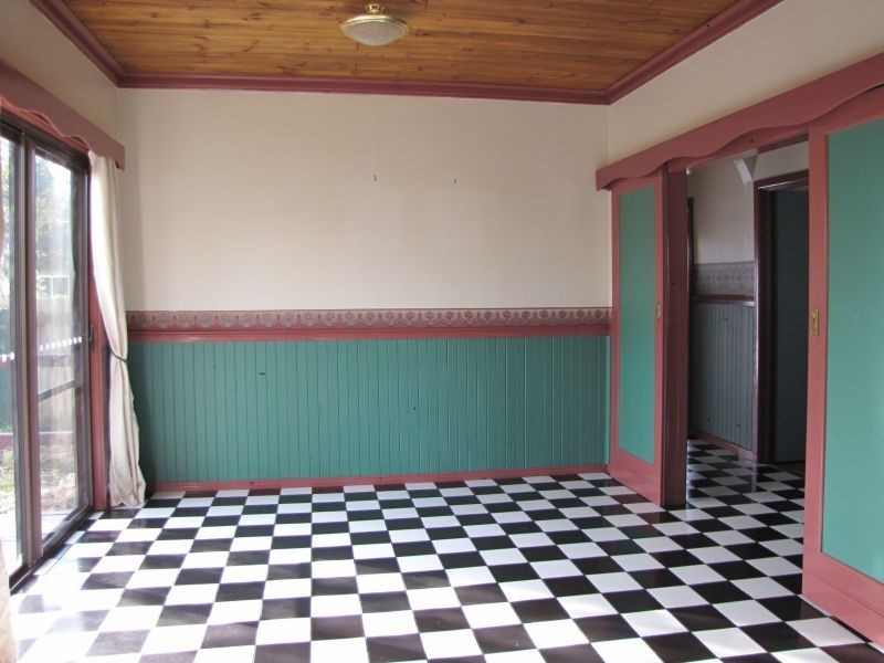 12 Bruce Street, Moe VIC 3825