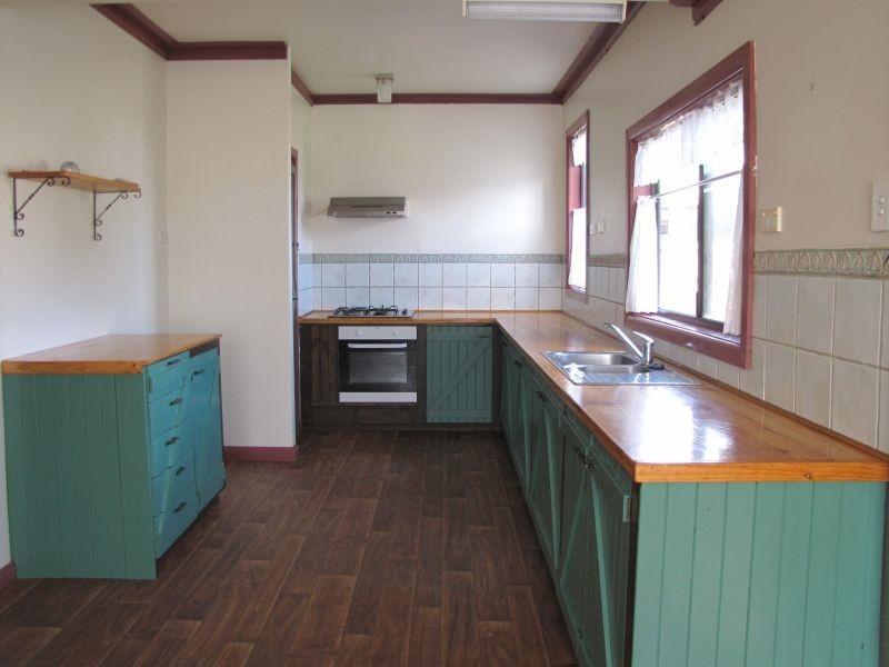 12 Bruce Street, Moe VIC 3825