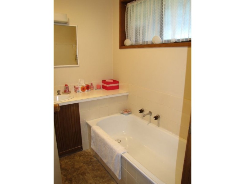 4/23 Gibson Street, Moe VIC 3825