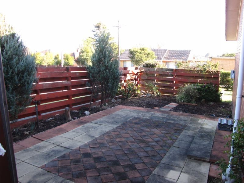 2/14 Balfour Street, Newborough VIC 3825