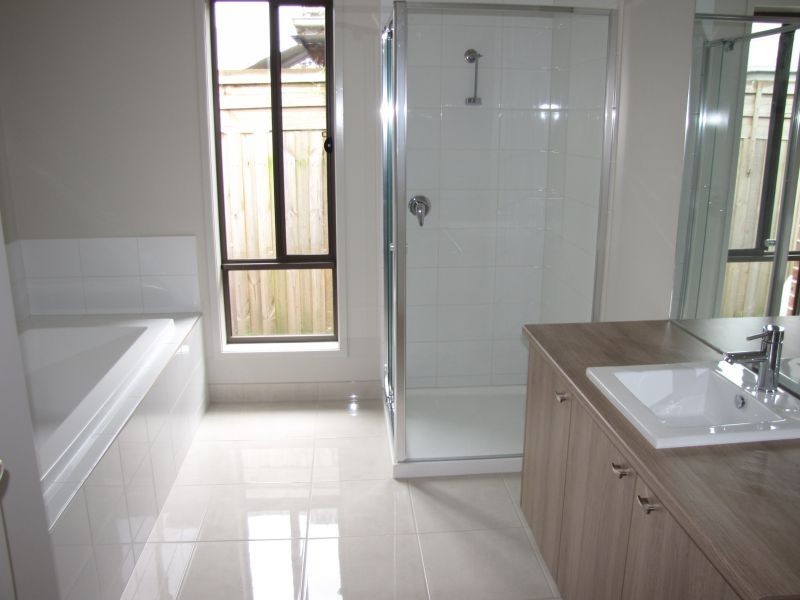 39 Watsons Road, Moe VIC 3825