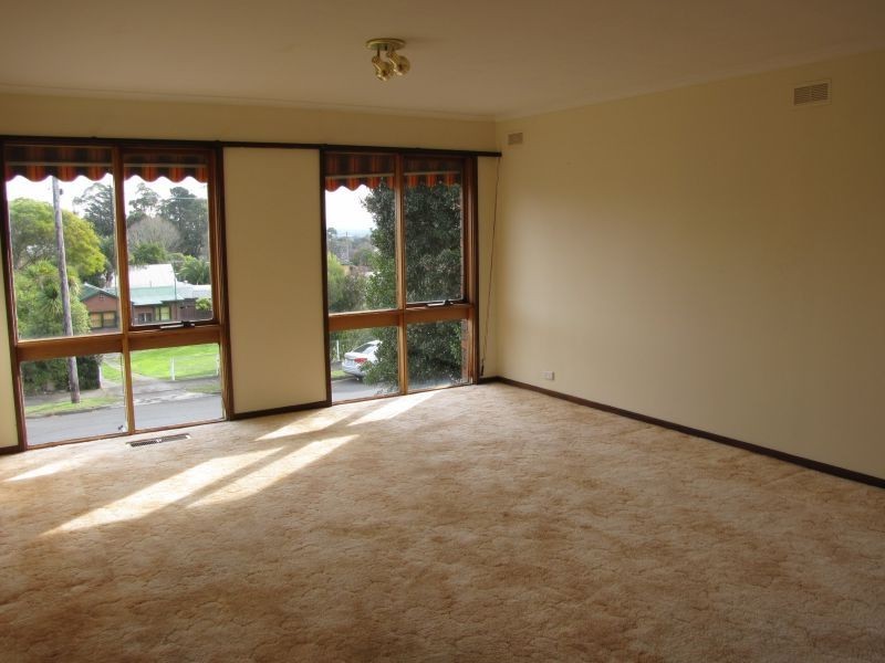 52 Cross Street, Newborough VIC 3825