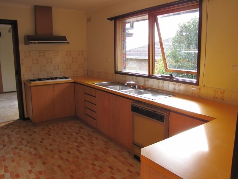 52 Cross Street, Newborough VIC 3825