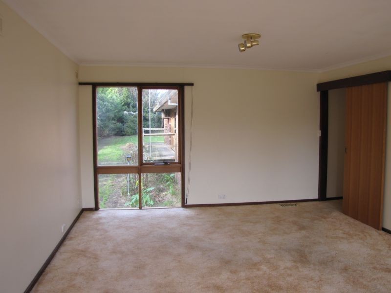 52 Cross Street, Newborough VIC 3825