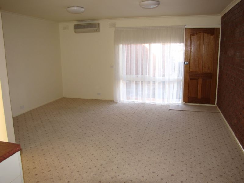 3/20 Saxtons Drive, Moe VIC 3825