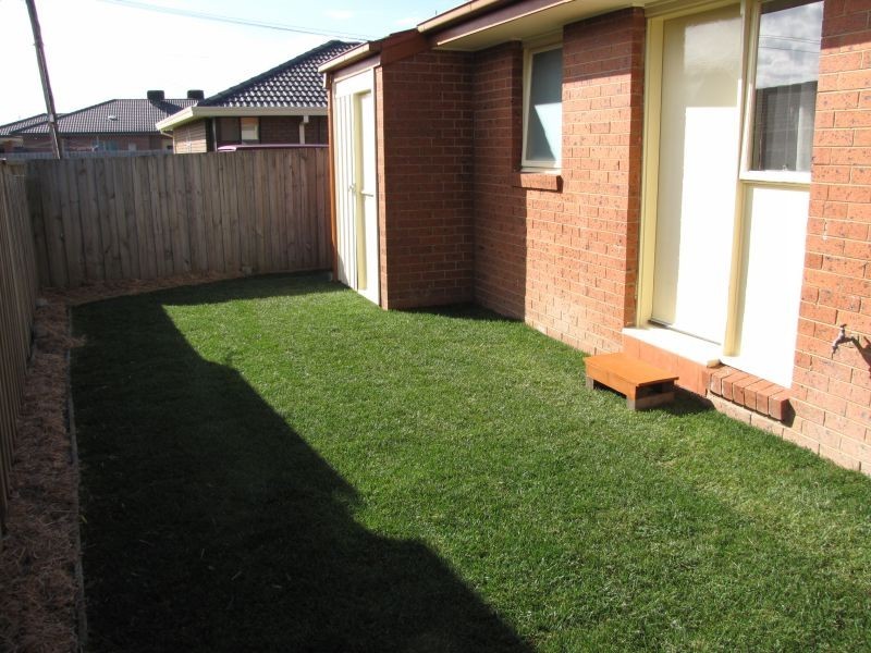 3/20 Saxtons Drive, Moe VIC 3825