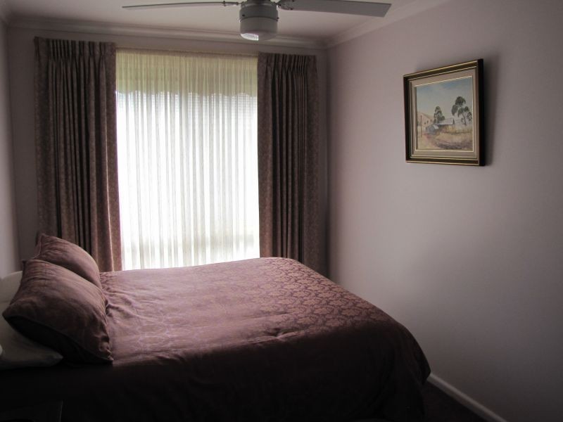 3/5 Saxtons Drive, Moe VIC 3825