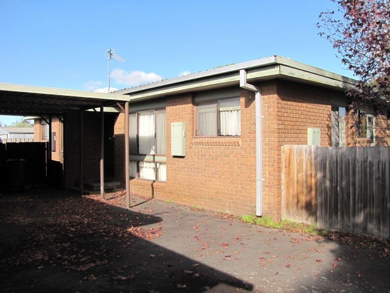 5, 5A & 5B Reservoir Road, Moe VIC 3825