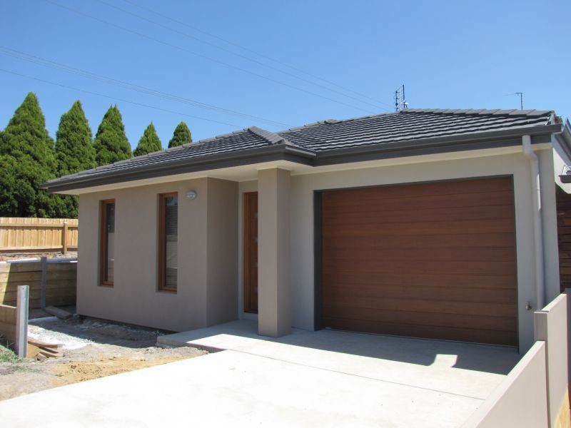Unit 3/2C Boolarra Ave, Newborough VIC 3825