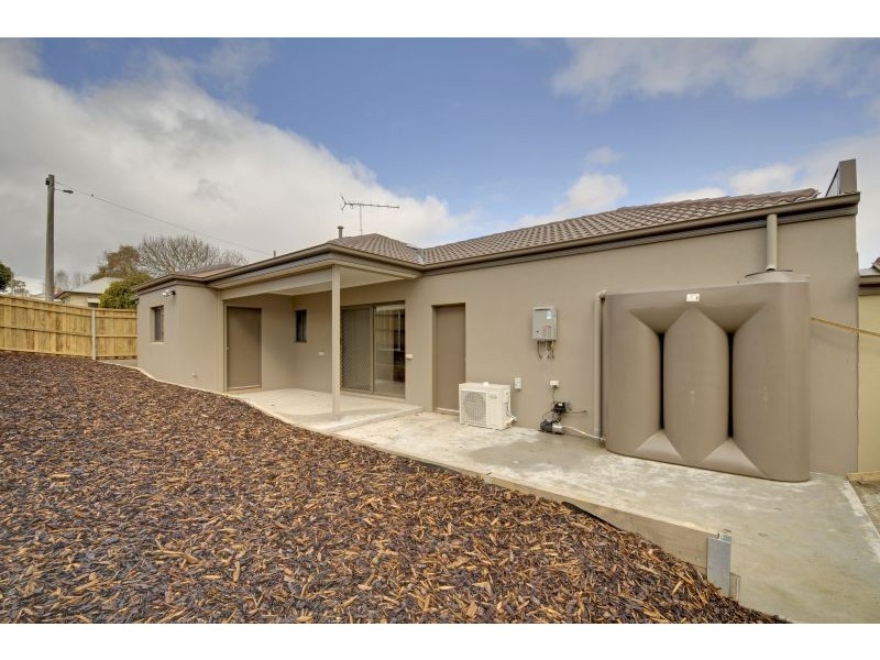 6/23-25 Central Avenue, Newborough VIC 3825