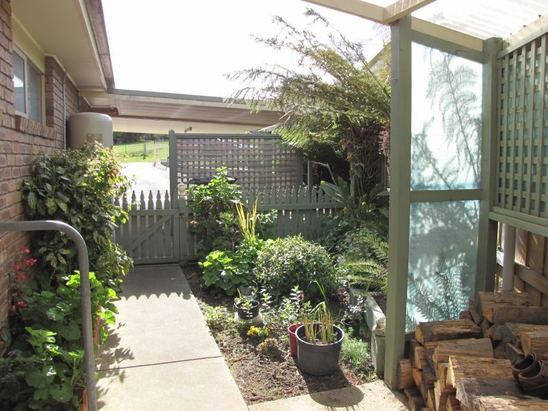 7 Tooronga Road, Willow Grove VIC 3825