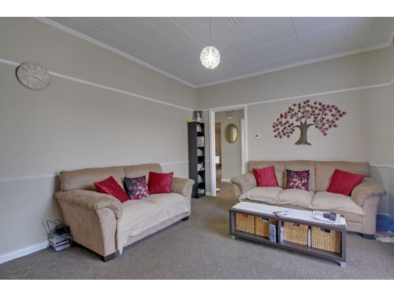 3 Alexander Avenue, Moe VIC 3825