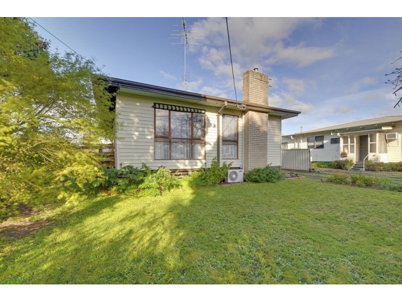 3 Alexander Avenue, Moe VIC 3825